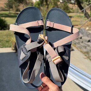 Women's Chaco Lowdown Sandal Apricot & Lilac Size 11 arch support